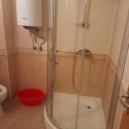 попов Apartment